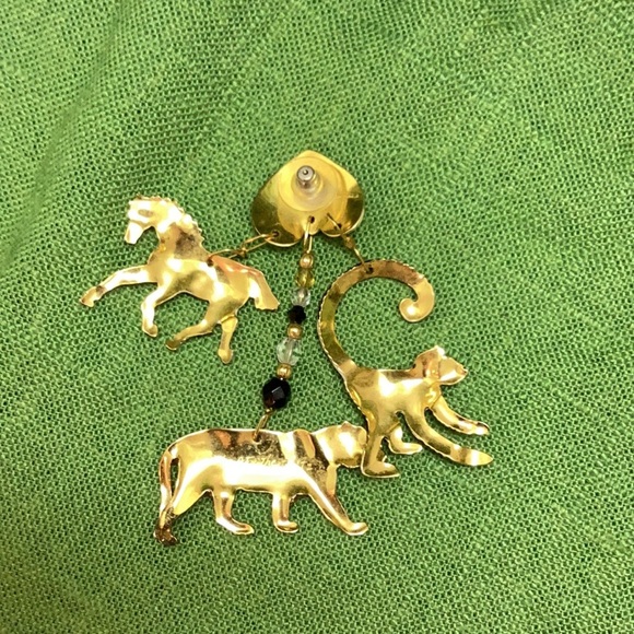 Vintage Lunch at the Ritz zoo animal pierced earrings Zebra, monkey & leopard - Picture 5 of 6